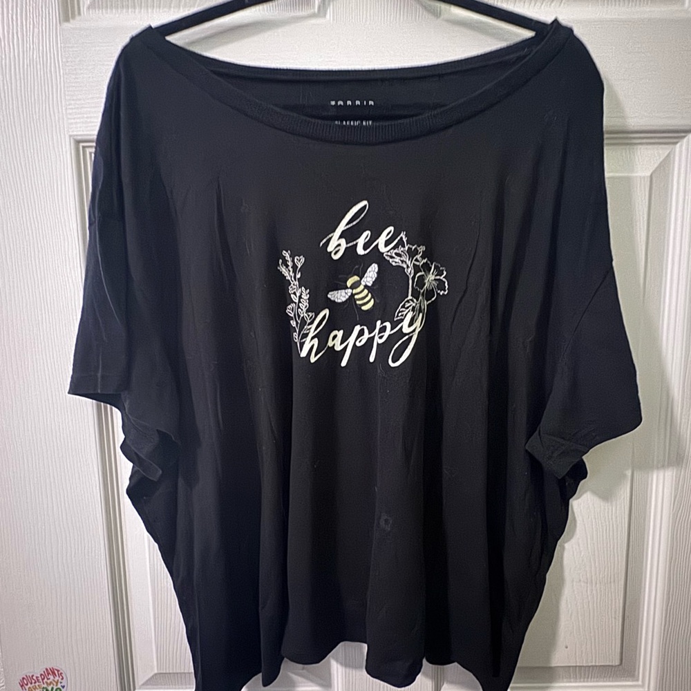 Torrid Black 'Bee Happy' Short Sleeve Tee